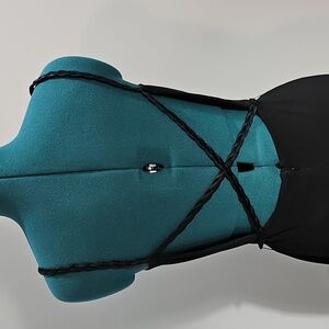 LAUNDRY by Shelli Segal Elegant Black Backless Dress. Sz 8